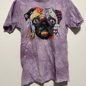 The mountain pug graphic t shirt